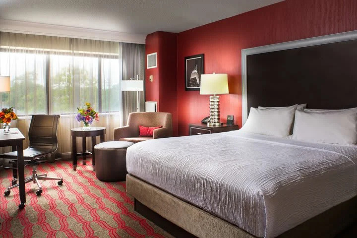 DoubleTree by Hilton New York LaGuardia Airport - Chambres