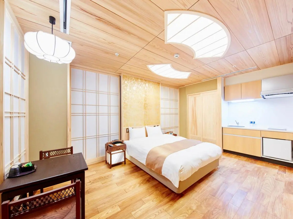 Standard Double room (full double bed)