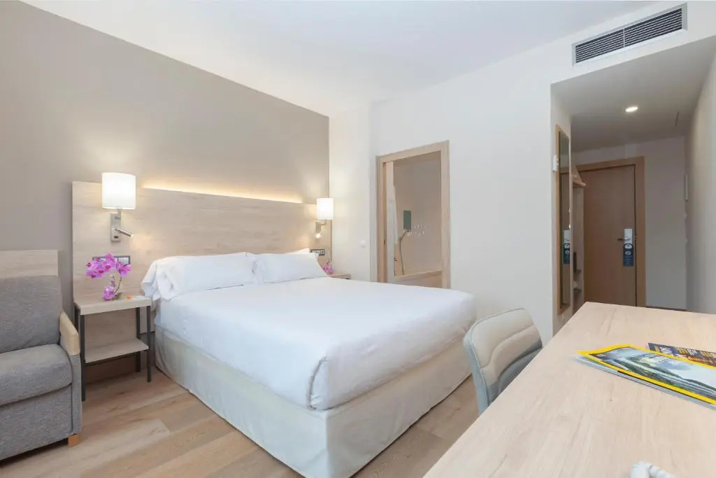 Hotel Puerta de Bilbao - Chambres