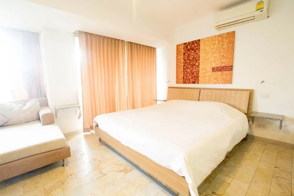 Galare Thong Tower - Chambres
