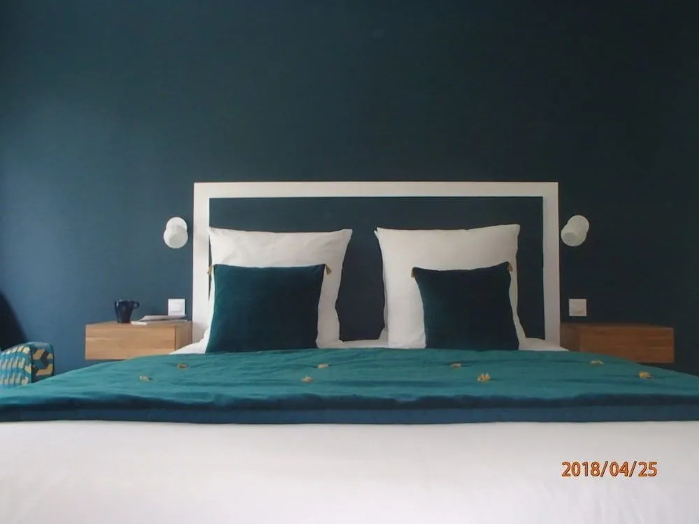 Voir la photo 3 — Chambre d'Hôtes Les Pins