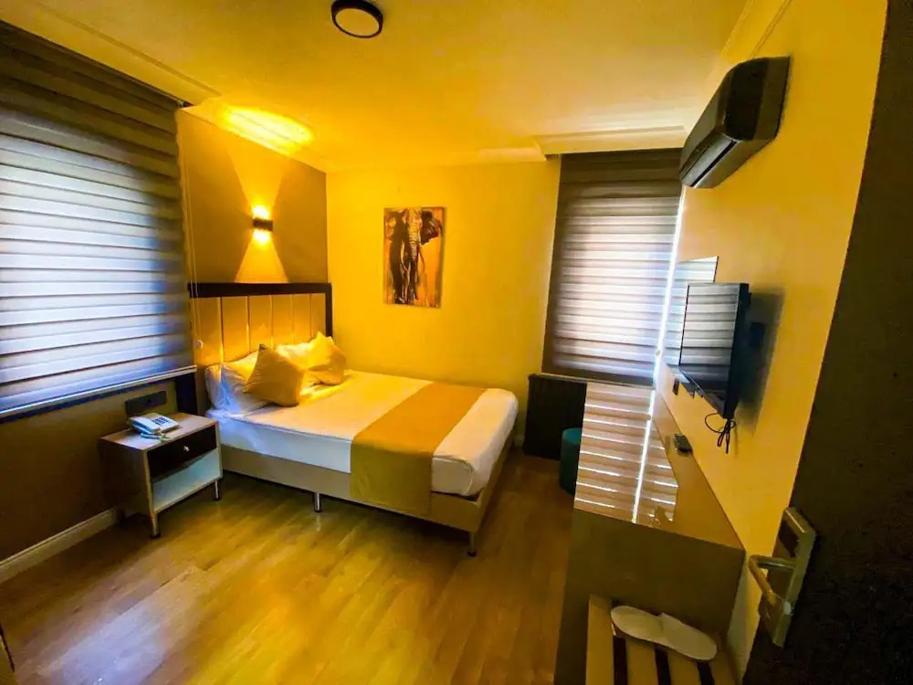 Hotel photo 1
