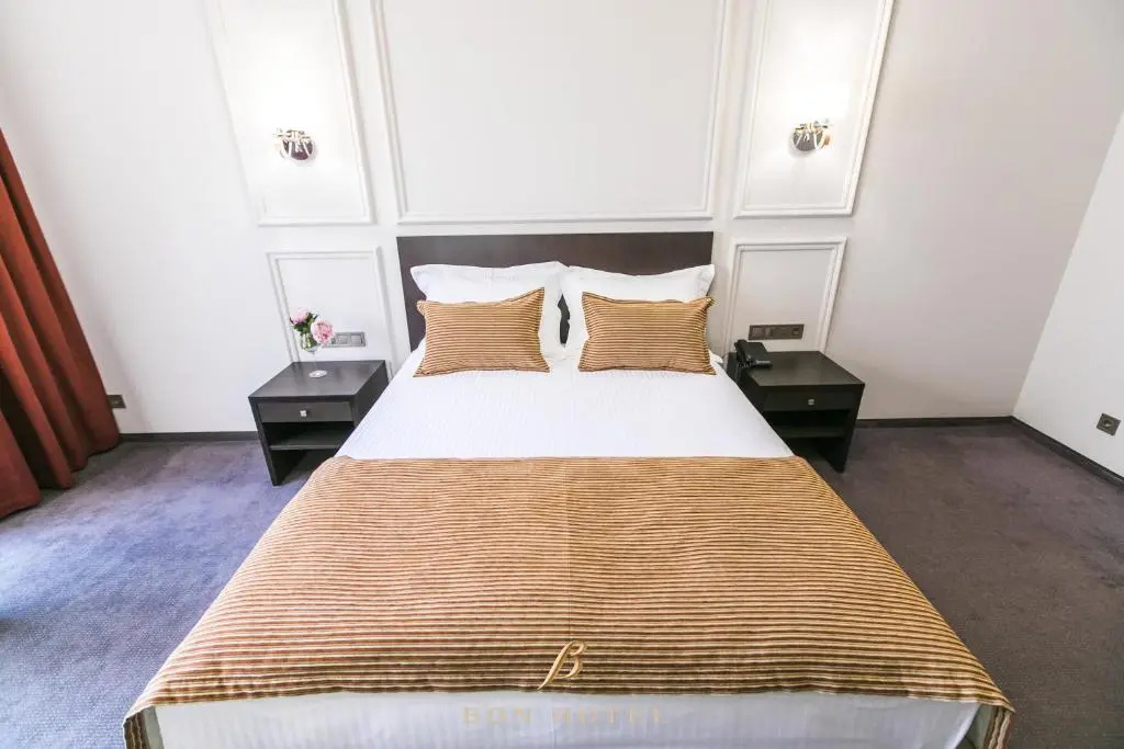 Bon Hotel - Chambres