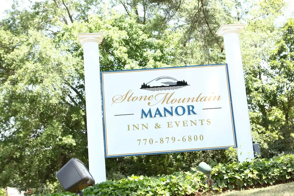 Stone Mountain Manor