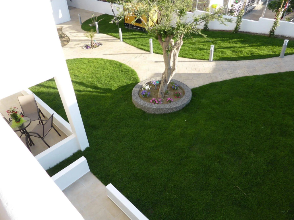 Balcony & Terrace