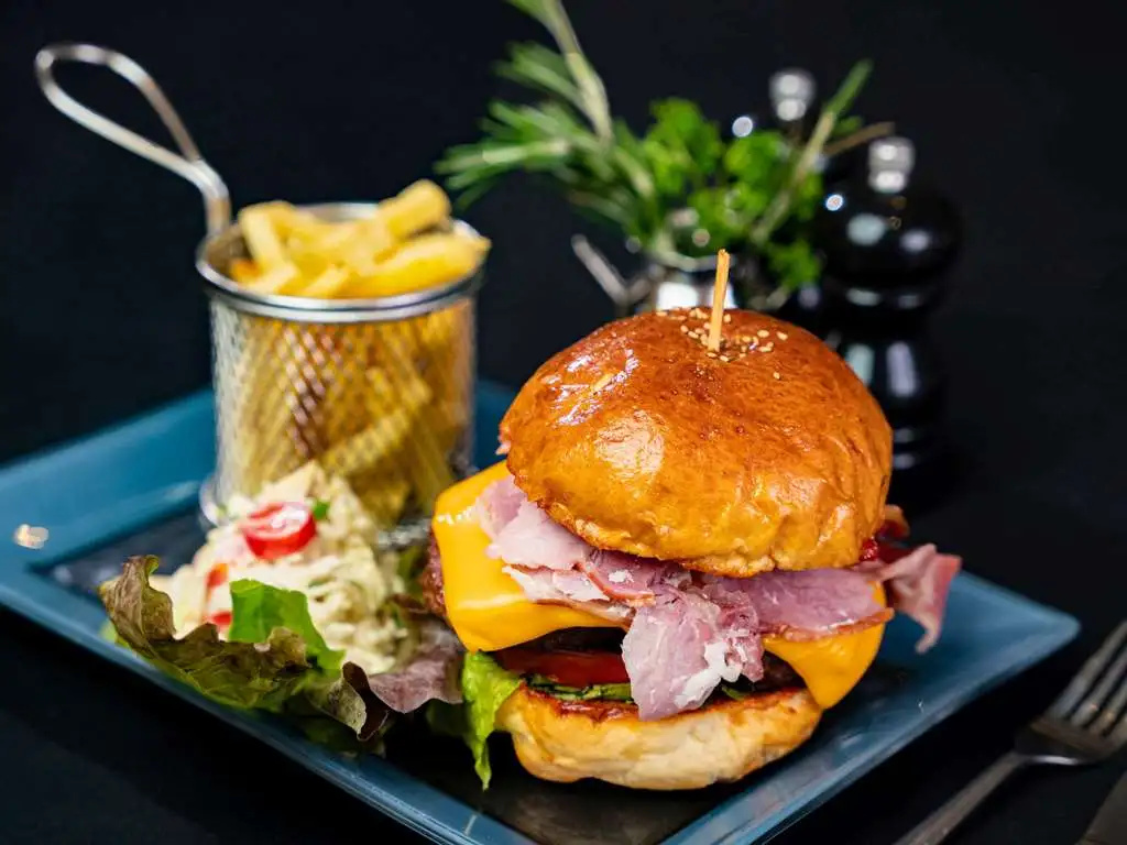 Food & Beverage