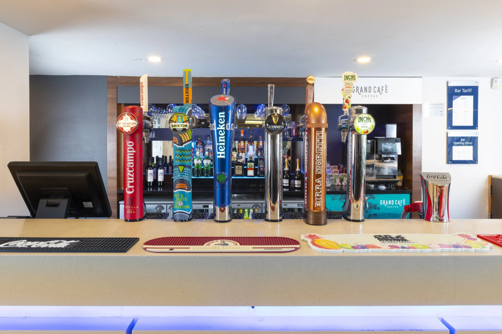 Holiday Inn Express Milton Keynes by IHG - Général
