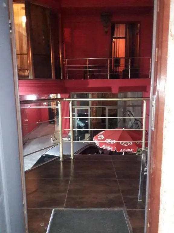 Standard Studio