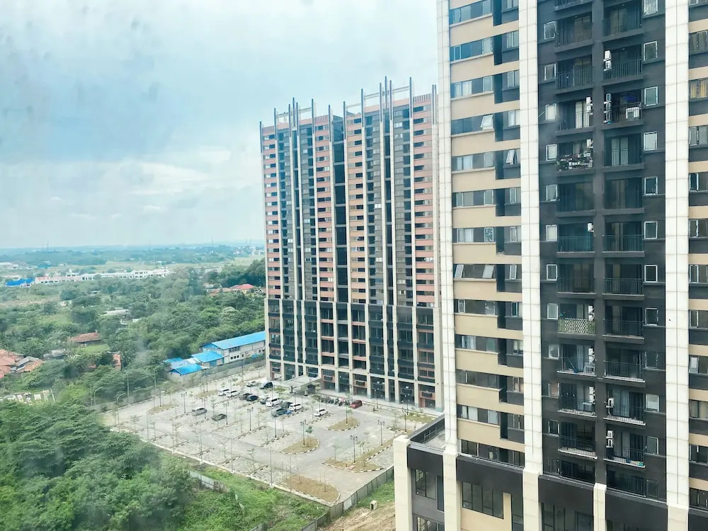 Cozy Living And Strategic 2Br At Meikarta Apartment