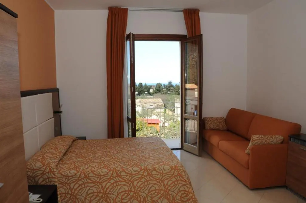 Standard Double room (twin beds)