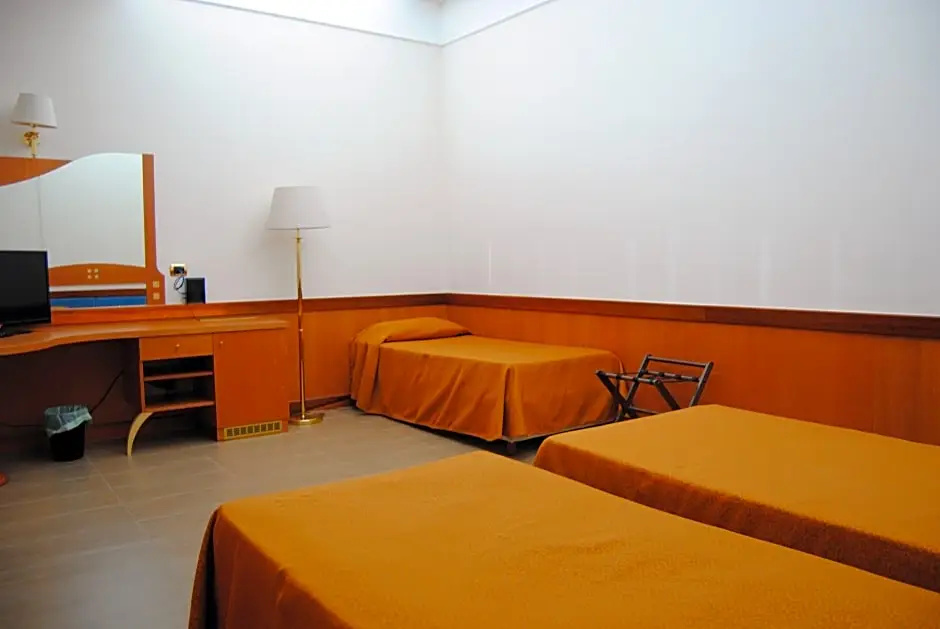 Hotel Futura Centro Congressi - Chambres
