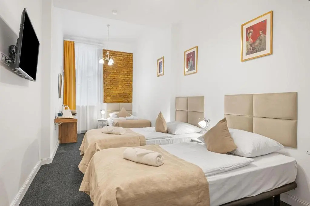 Economy room