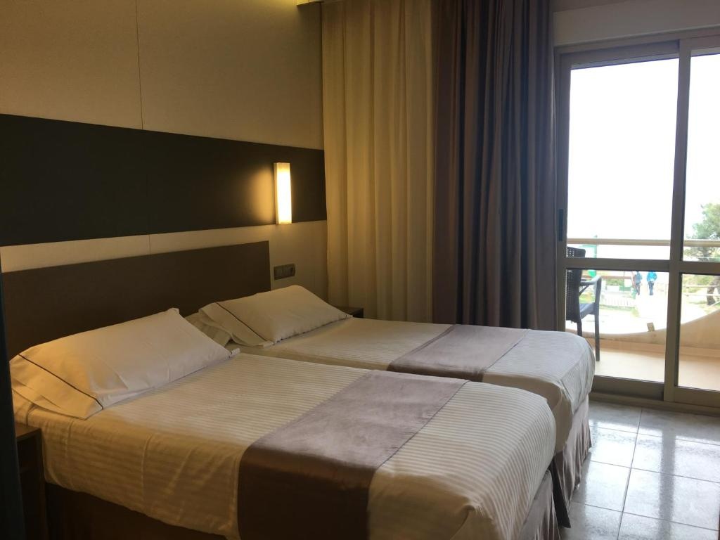 Standard Double room with sea view (twin beds)
