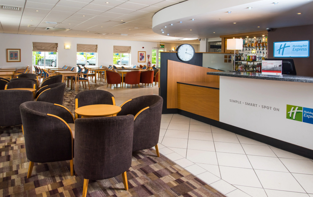 Holiday Inn Express Gloucester - South by IHG - Général