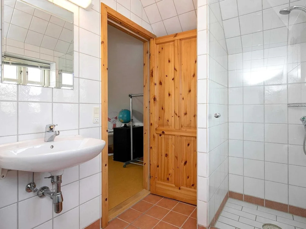 8 Person Holiday Home in Blokhus - фото 6