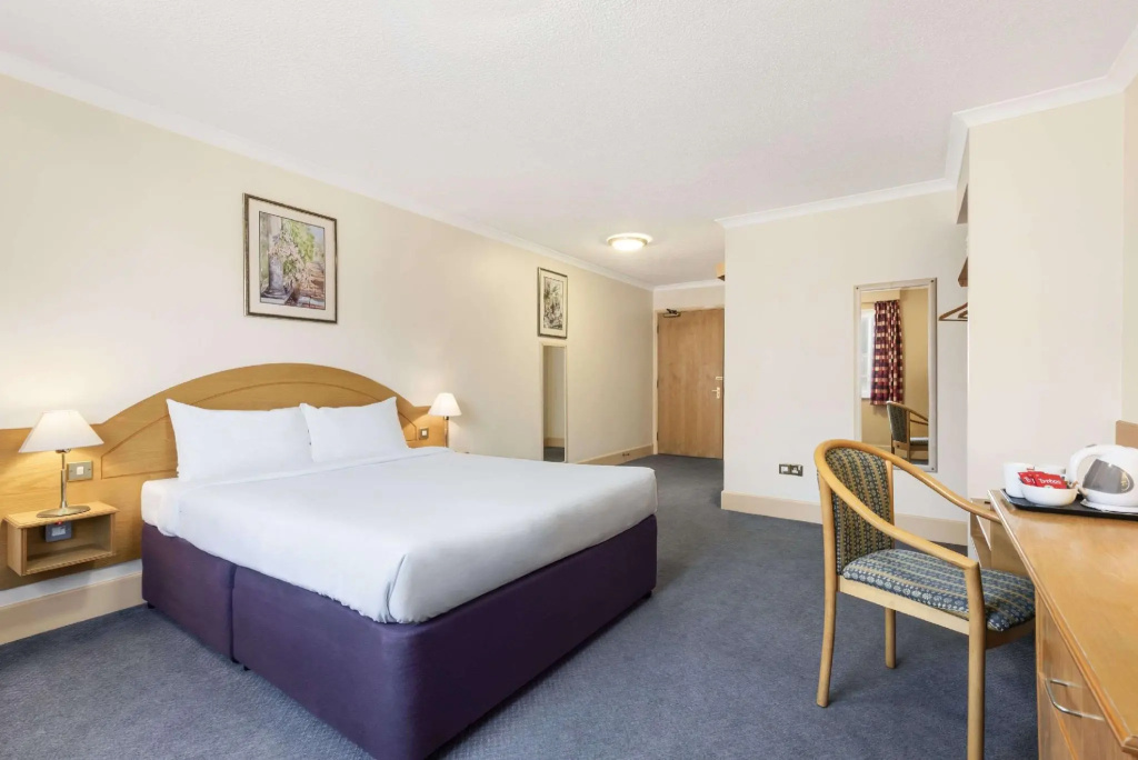 Days Inn by Wyndham Watford Gap - Chambres