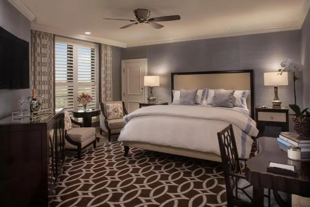 Standard Double Club room with view (full double bed)