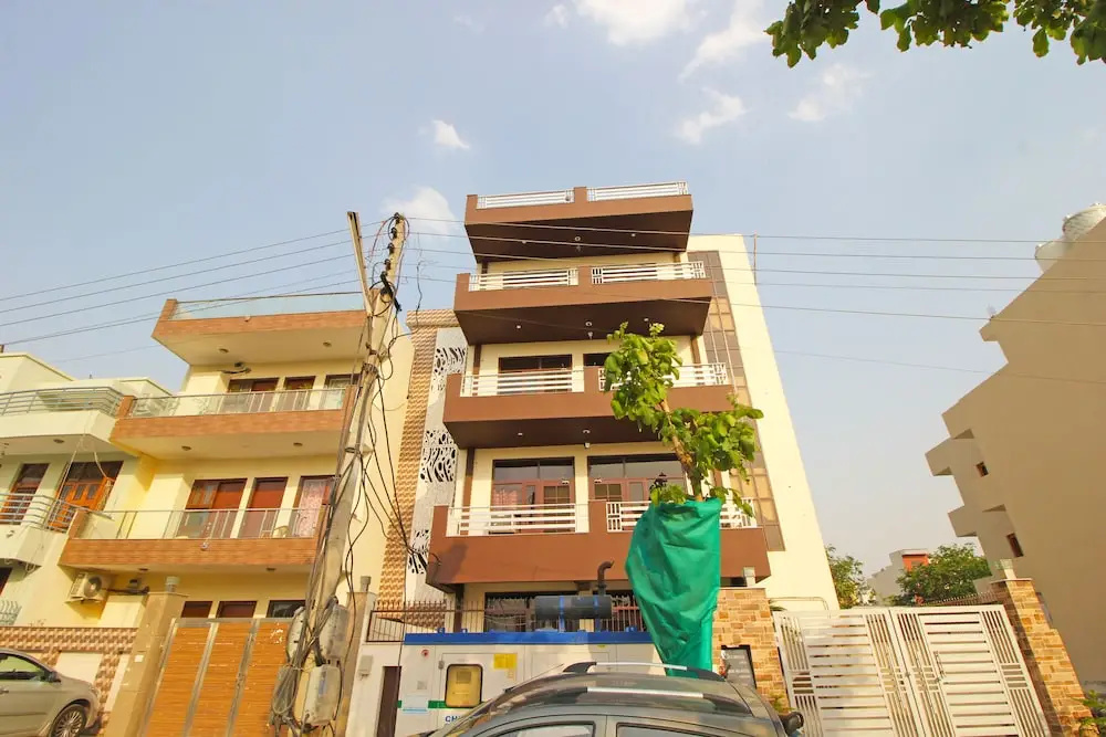 OYO 8914 Hotel Ambrosia