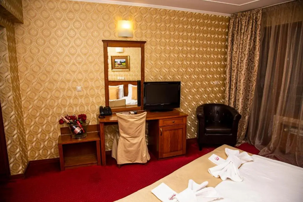 Standard Double room (full double bed)