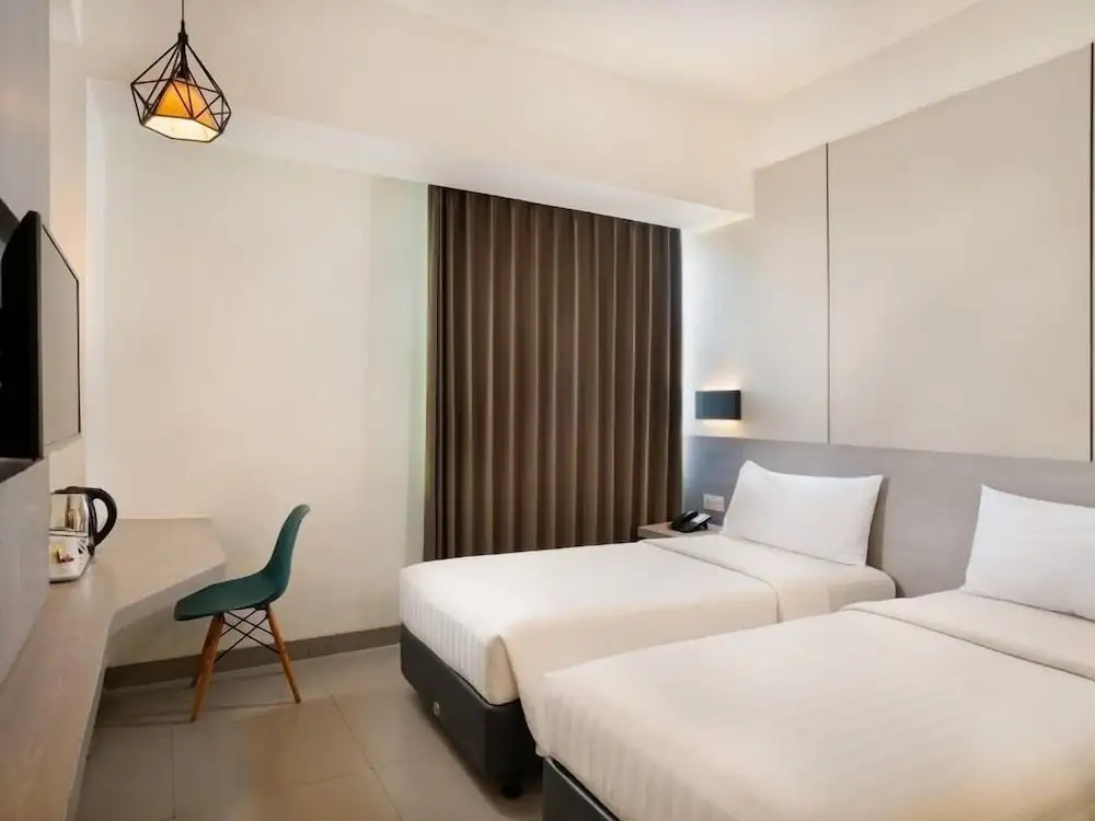 Superior room with city view