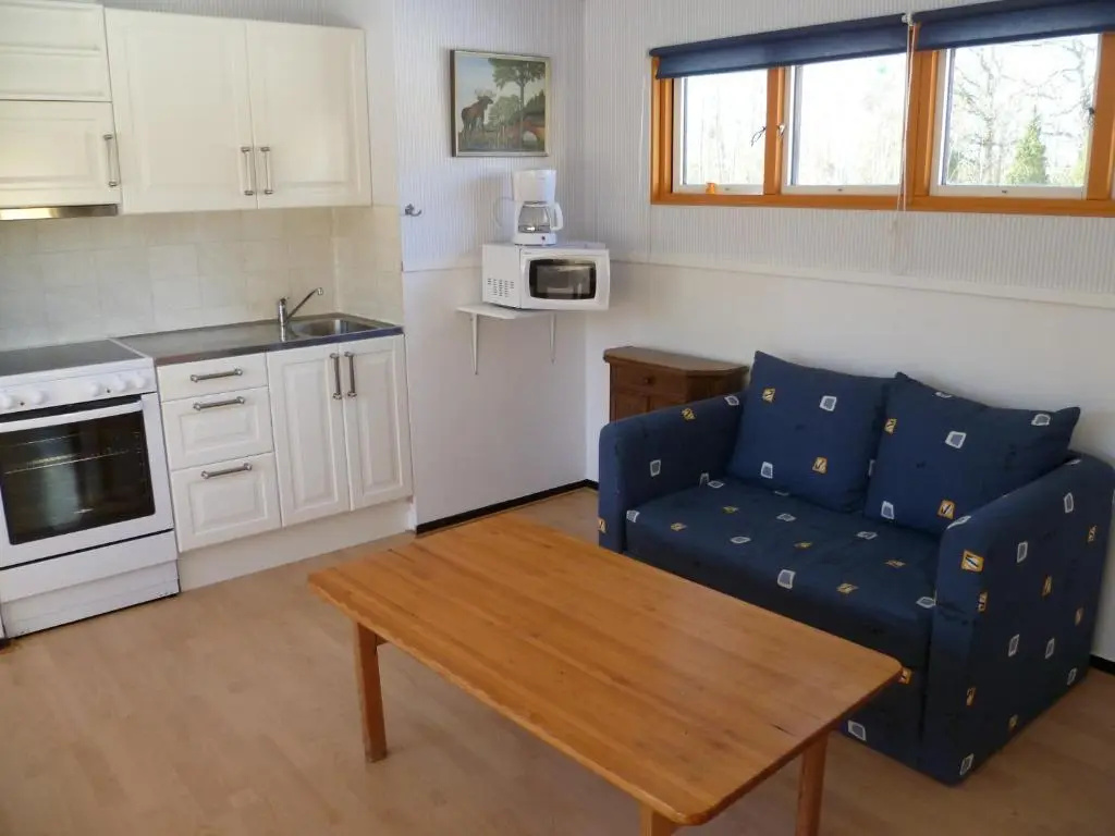 2 Bedrooms Cottage