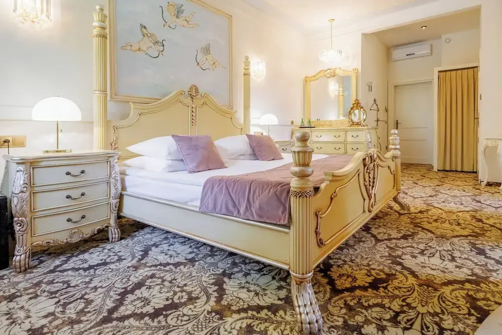 Presidential Apartment