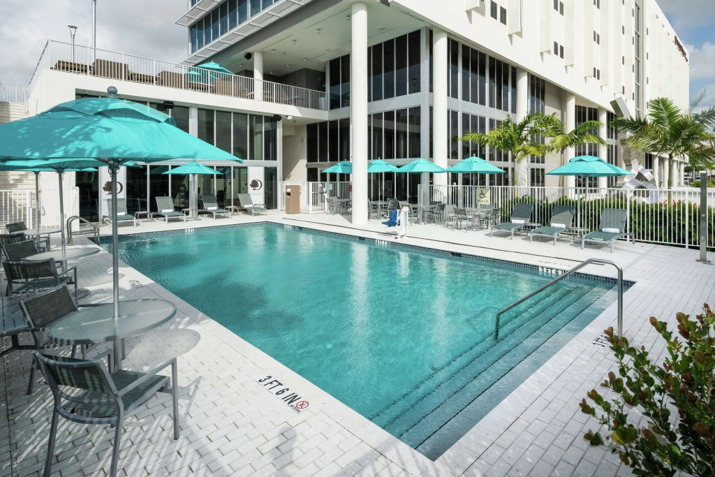 DoubleTree by Hilton Miami - Doral, FL - 4
