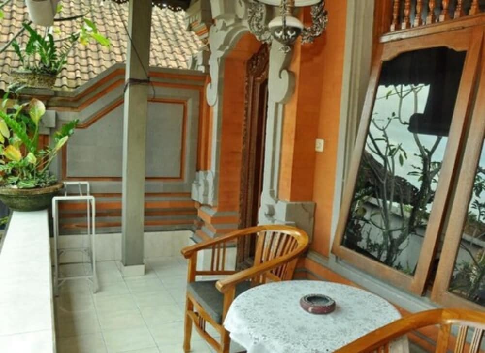 gallery_image_hidden_9