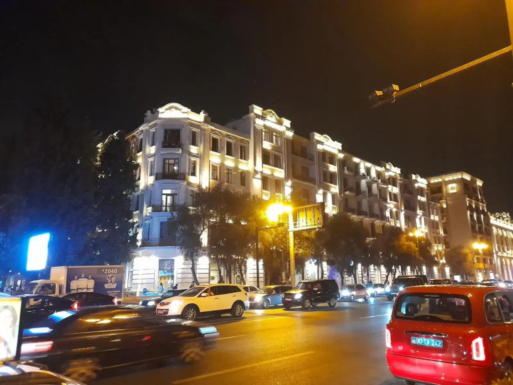 M Estate Targovu 2 room (009).