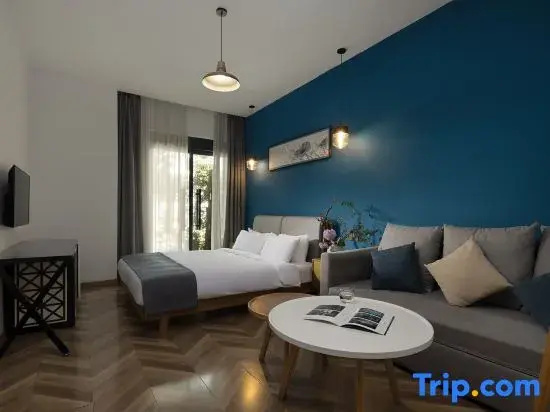 Standard Double room with view (full double bed)