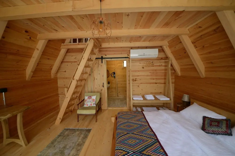 Deluxe Bungalow