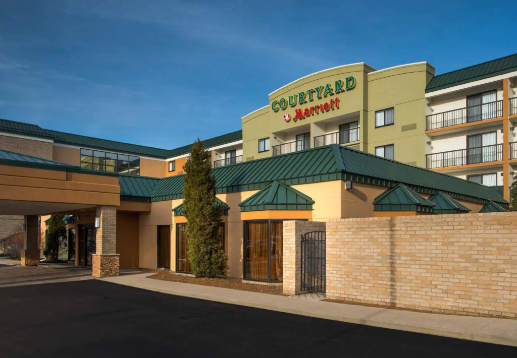 Courtyard by Marriott Cleveland Beachwood