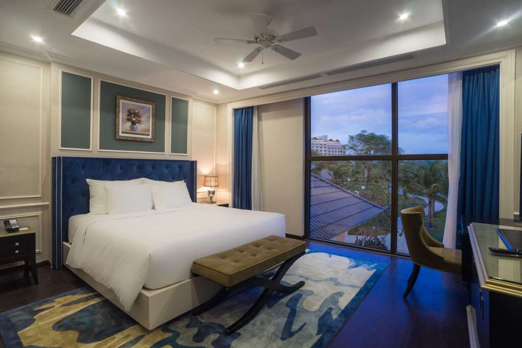Вилла с 6 комнатами в Курортный отель Radisson Blu Resort Phu Quoc