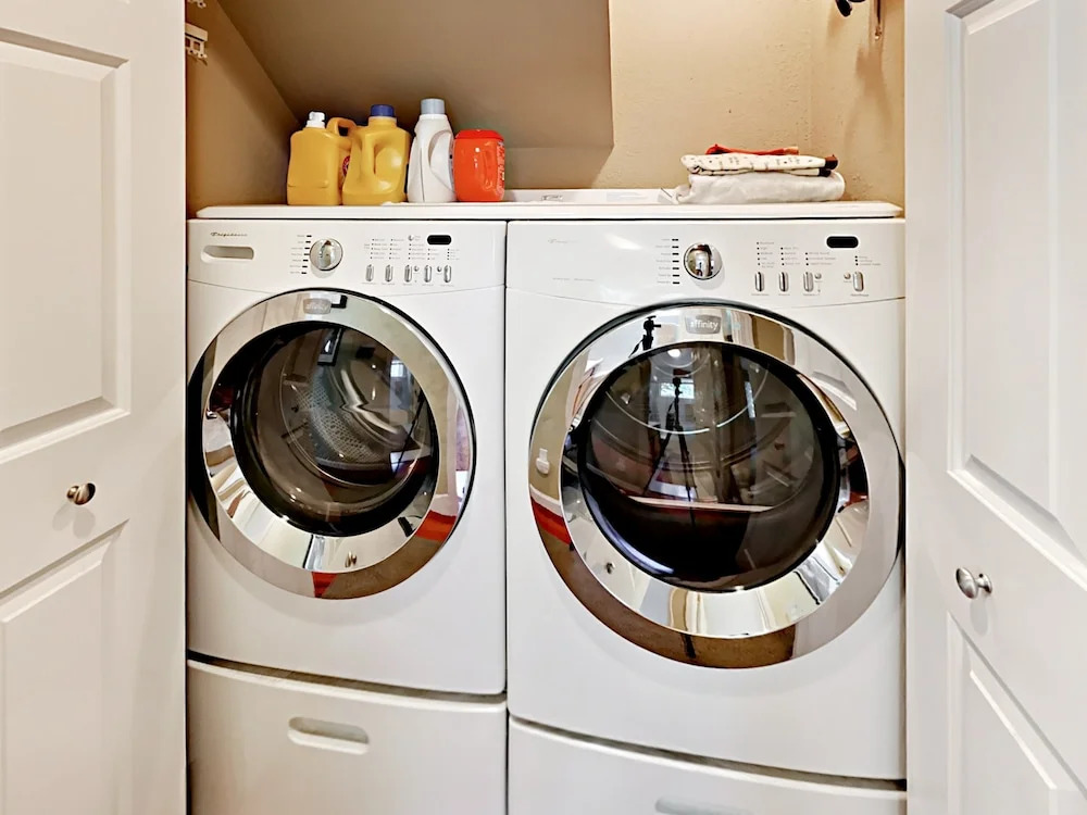 Totally Remodeled Cabin in South Lake Tahoe by RedAwning