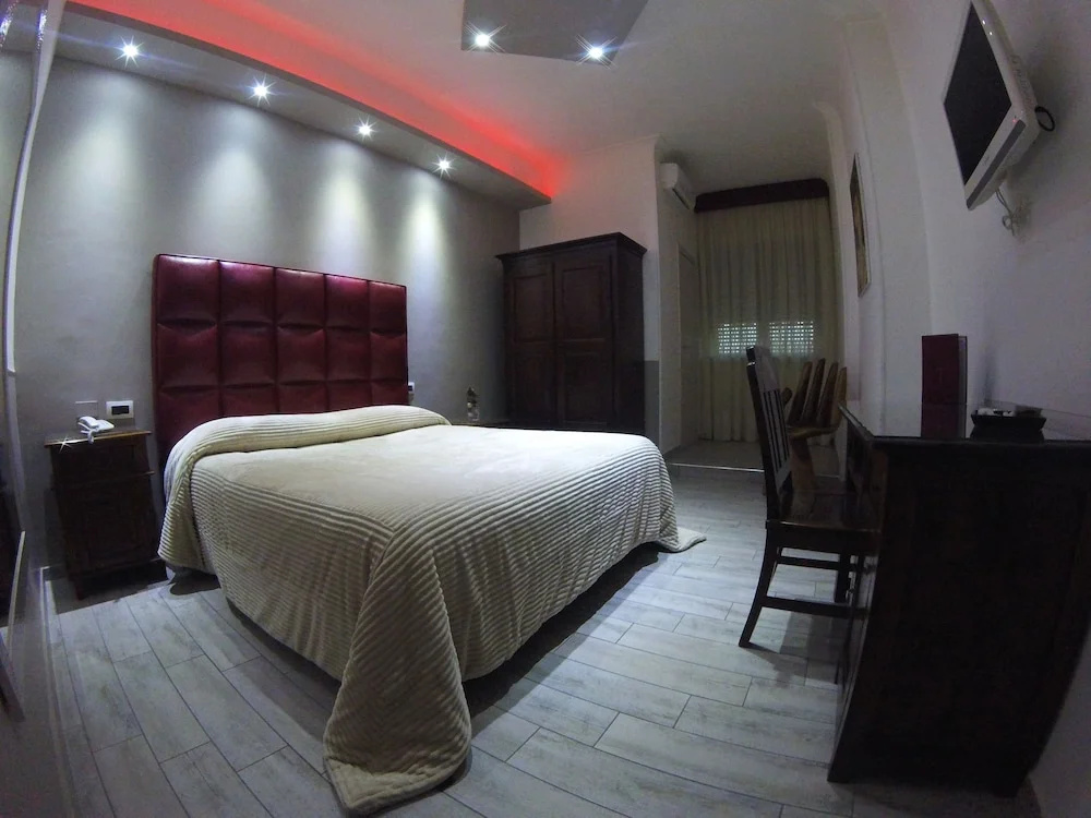 Standard Double room (full double bed)