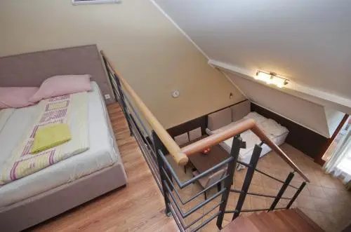 Balcony & Terrace