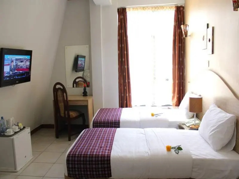 Standard Triple room
