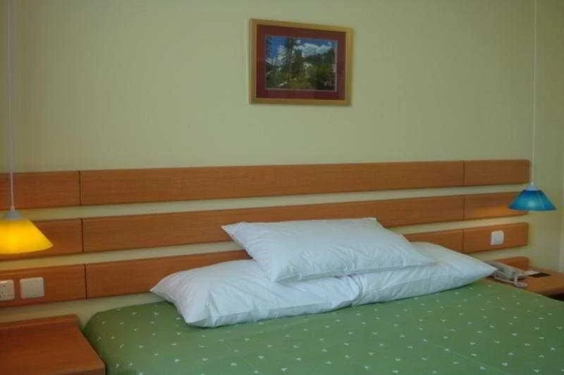 Home Inn Yichang Gezhou Dam