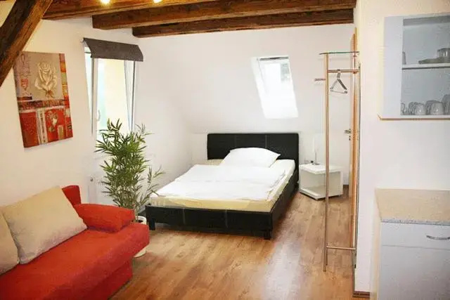 Single Apartment