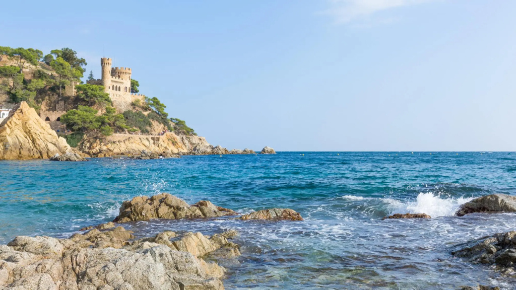 Camelia in Vidreres with 4 bedrooms and 2 bathrooms