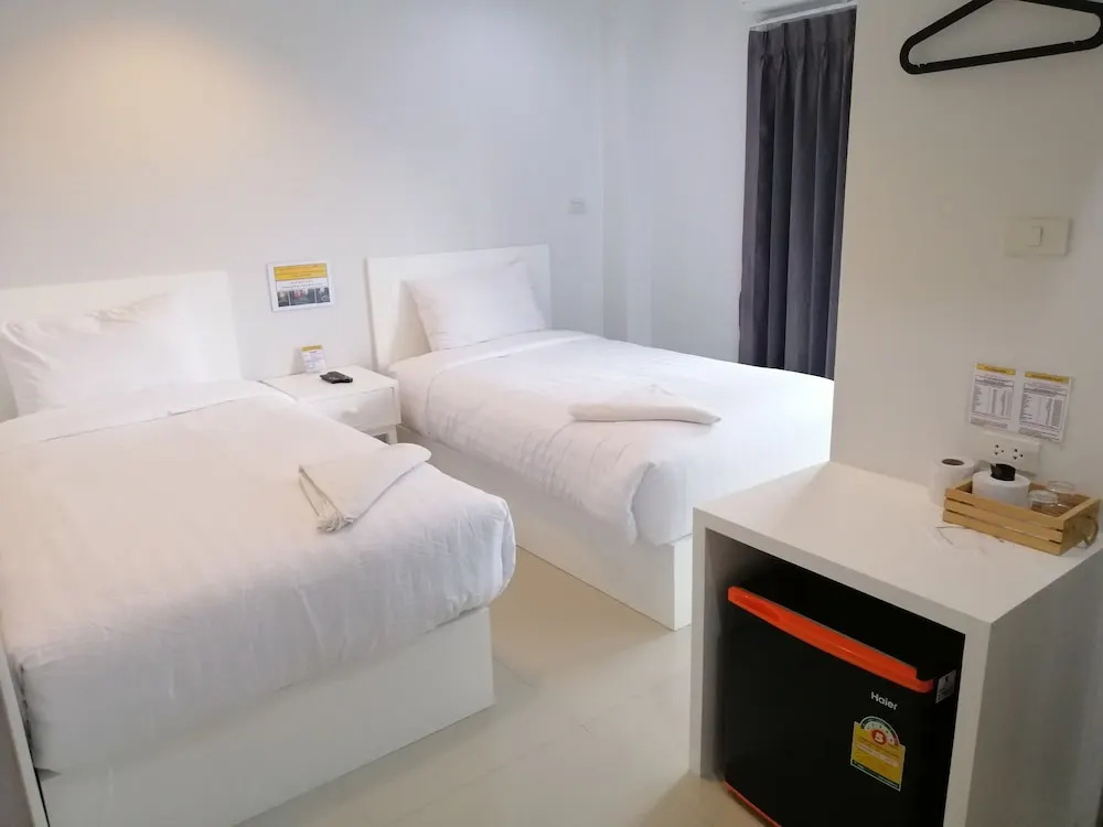 Standard Double room with balcony (twin beds)