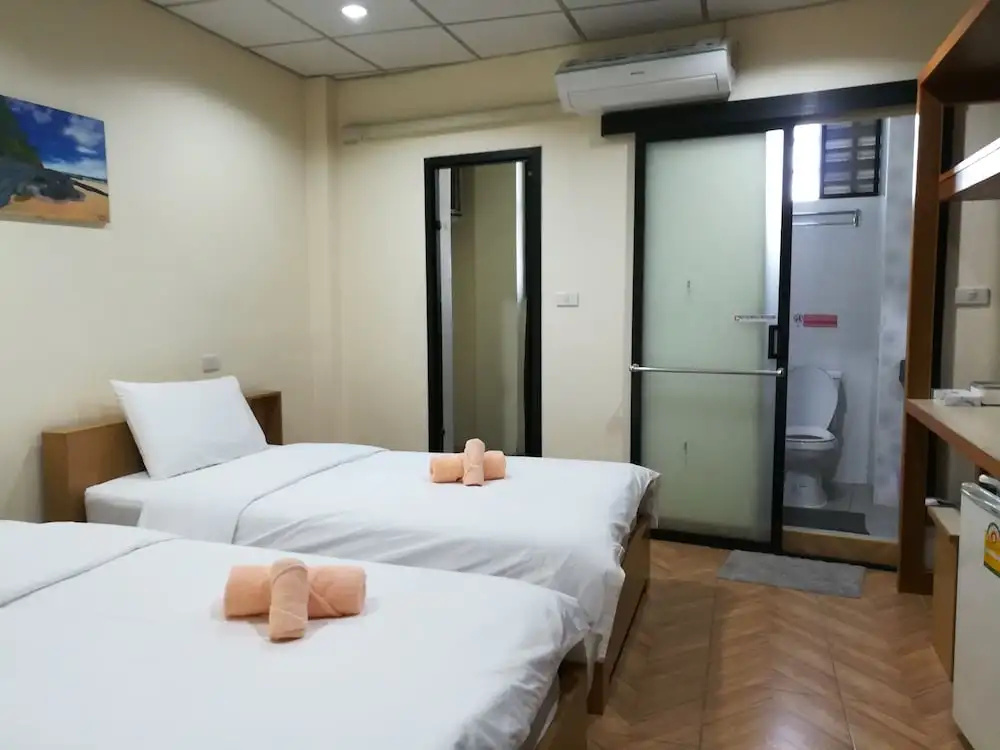Standard Triple room with balcony