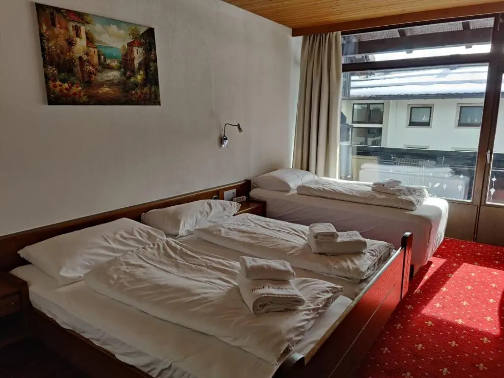 Standard Triple room with balcony