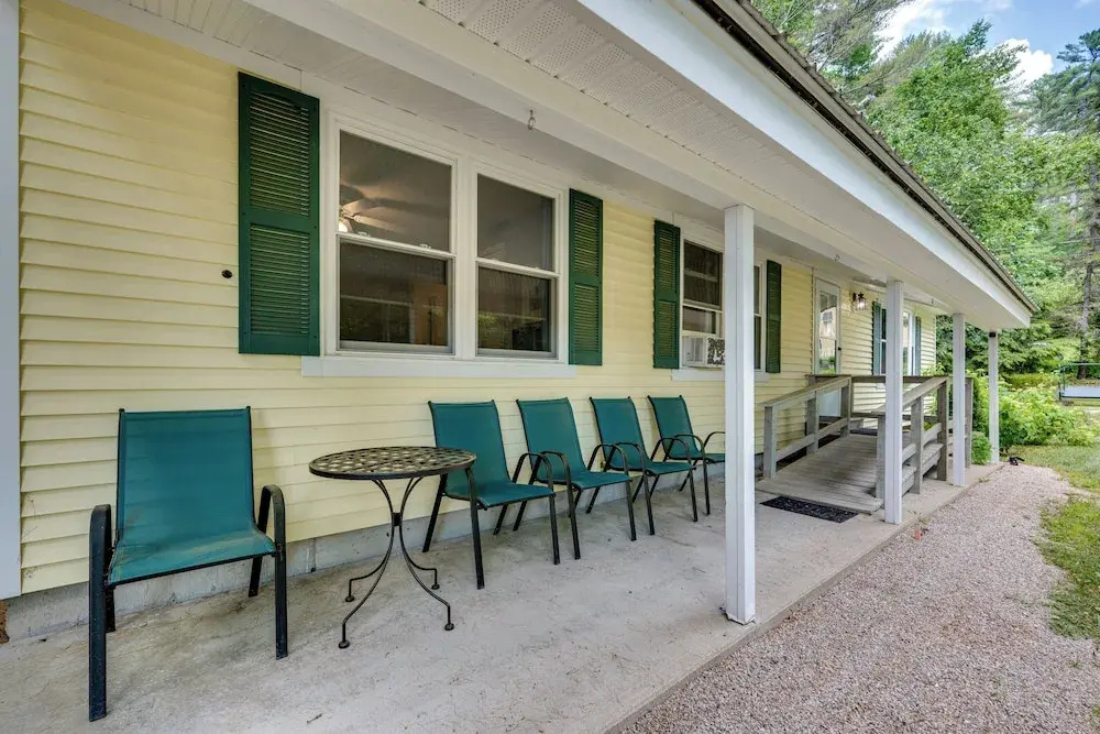Outdoor Exploration: Quaint North Conway Cottage!