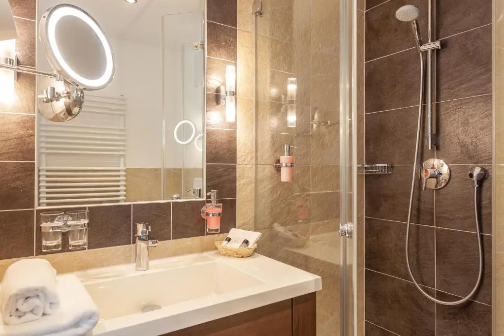 Hotel Vier Jahreszeiten Binz - Chambres