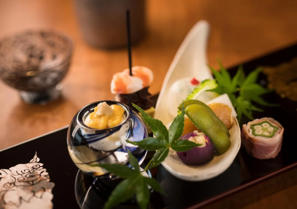 Food & Beverage