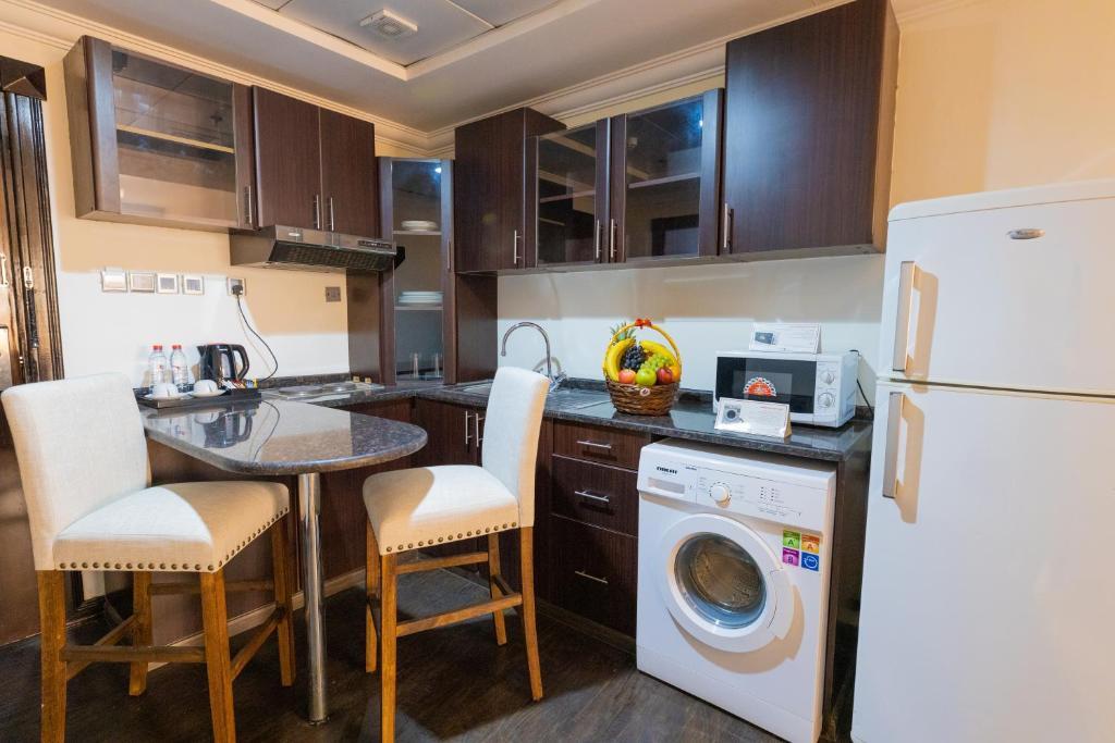 Ewan Ajman Suites Hotel