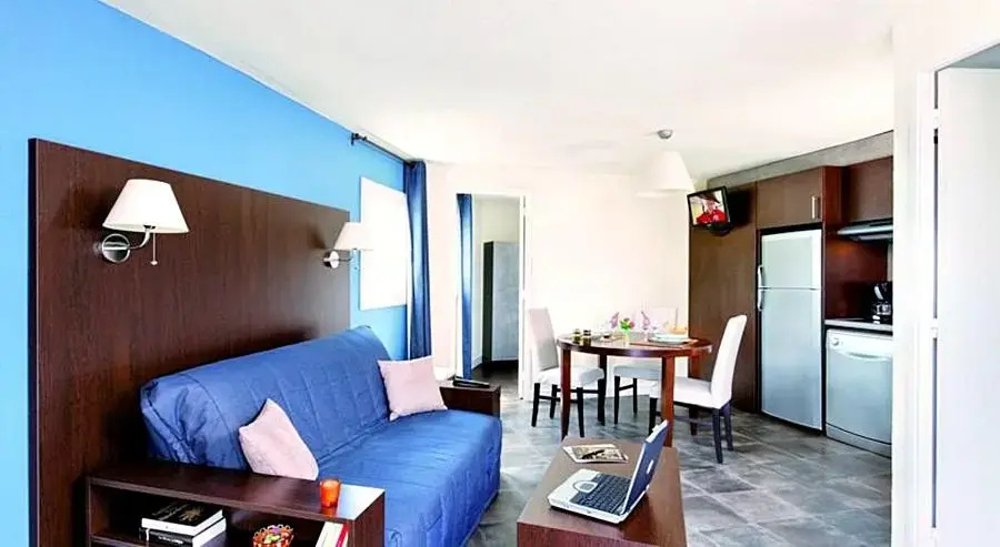 Park & Suites Village La Rochelle Marans - Général