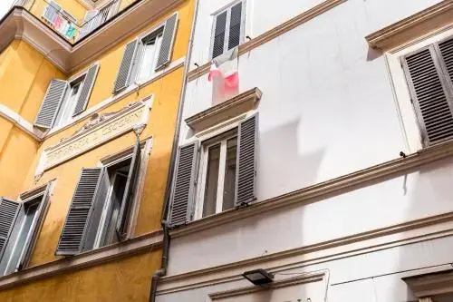 New!! Trevi Fountain - Romedreamhome