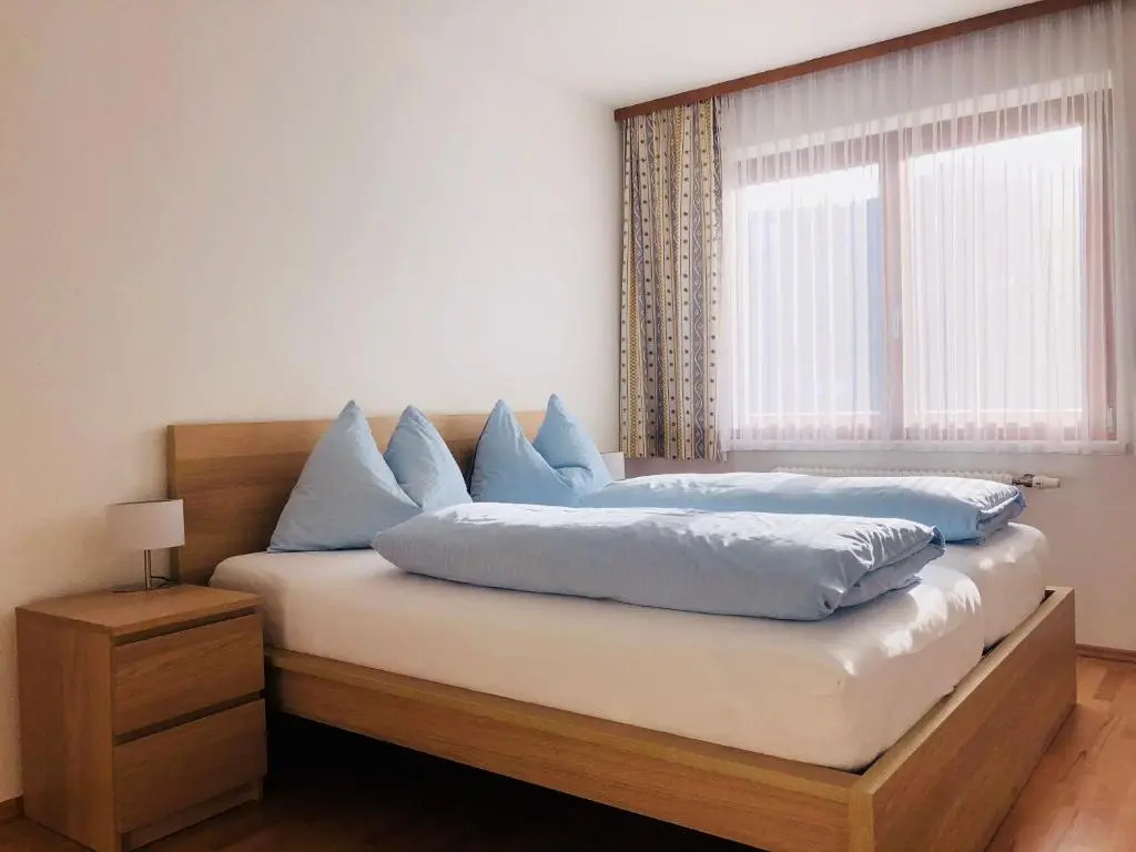 2 Bedrooms Apartment